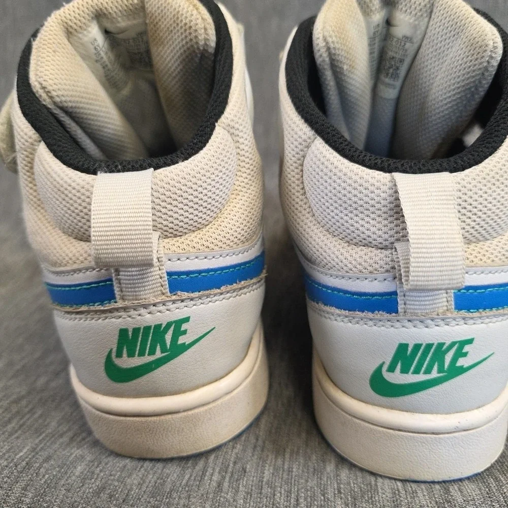 Nike Boys Court Borough Mid 2‎ CD7782-012 White Basketball Shoes Sneakers Sz 6Y
